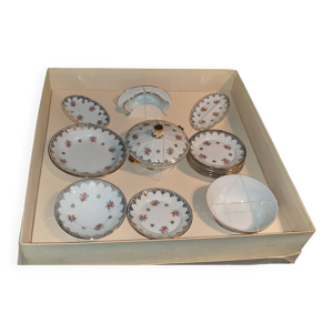 Dînette en porcelaine - paris