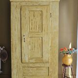 19th-century bonnetière wardrobe | Claudia