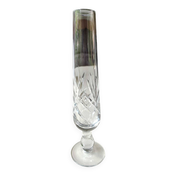 Crystal soliflore vase. Crisscross/leafy patterns. High 24 cm