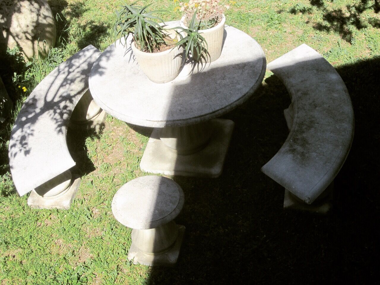 Reconstituted Stone garden set