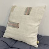 Square cushion in vintage fabric, Kilim style.