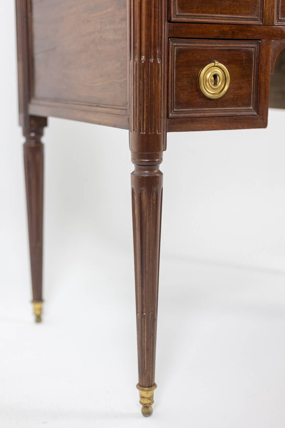 Desk – or secretary, cylinder, mahogany. Late 18th century period.