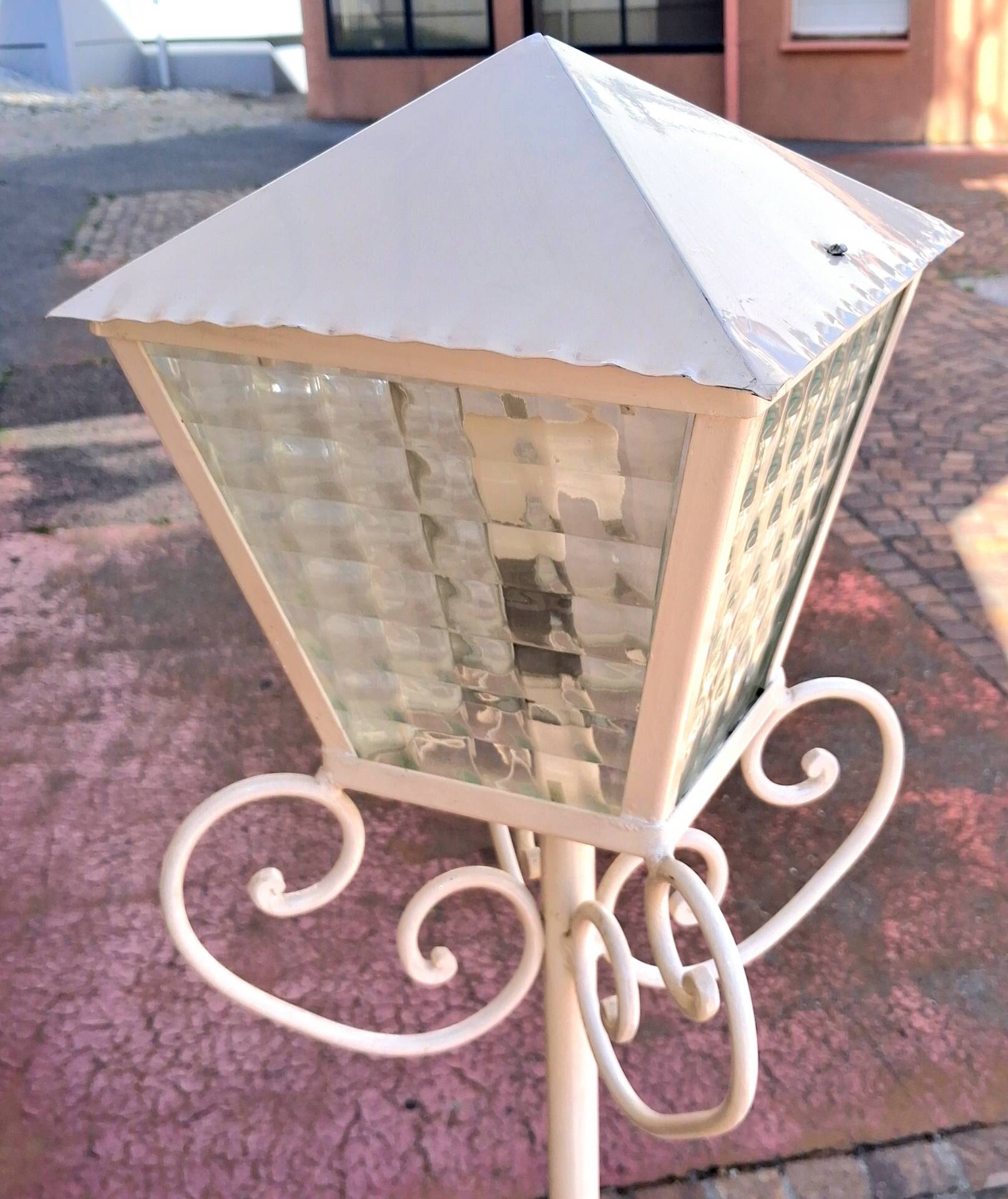Veranda, terrace or garden floor lamp, in wrought iron, vintage.