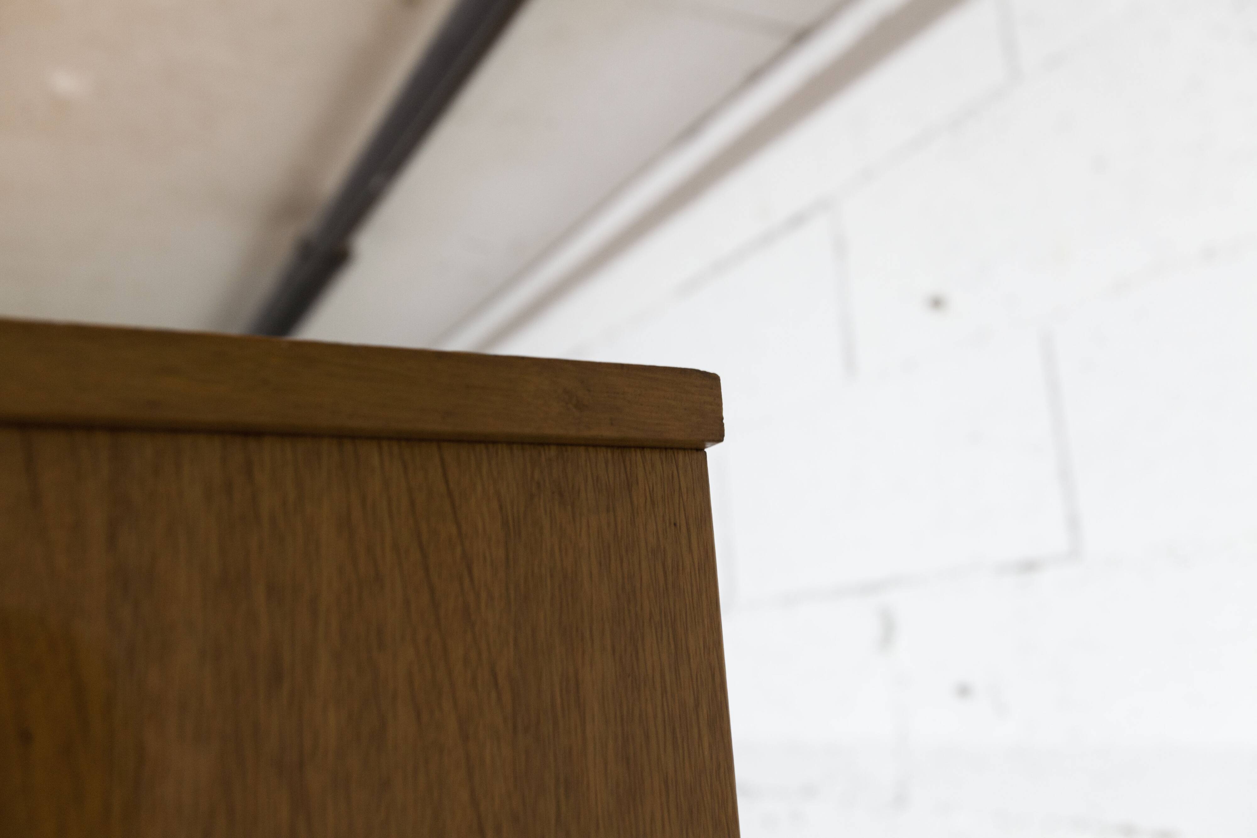 1970 Scandinavian wardrobe with shelves and mirror, 21x126, 2 doors.