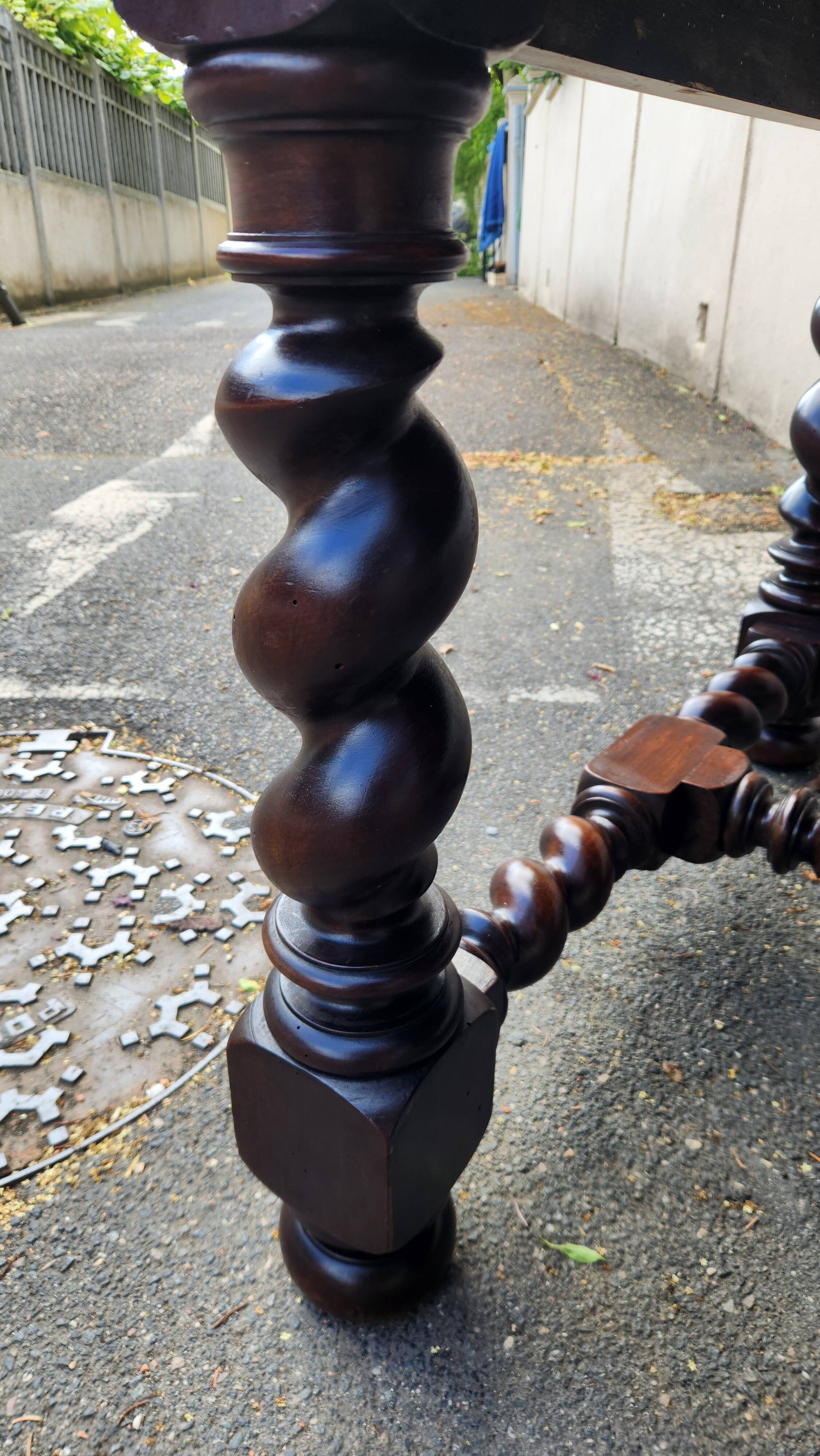 Antique table in Louis XIII style – Twisted legs