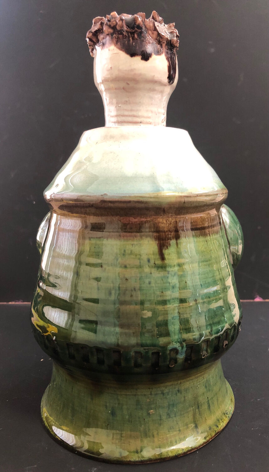 Ceramic shaped piece by Mária Sövegjártó