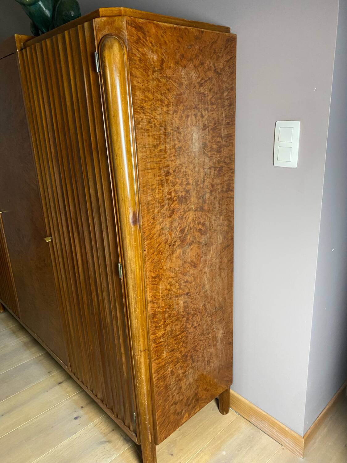 Art Deco 3-door wardrobe