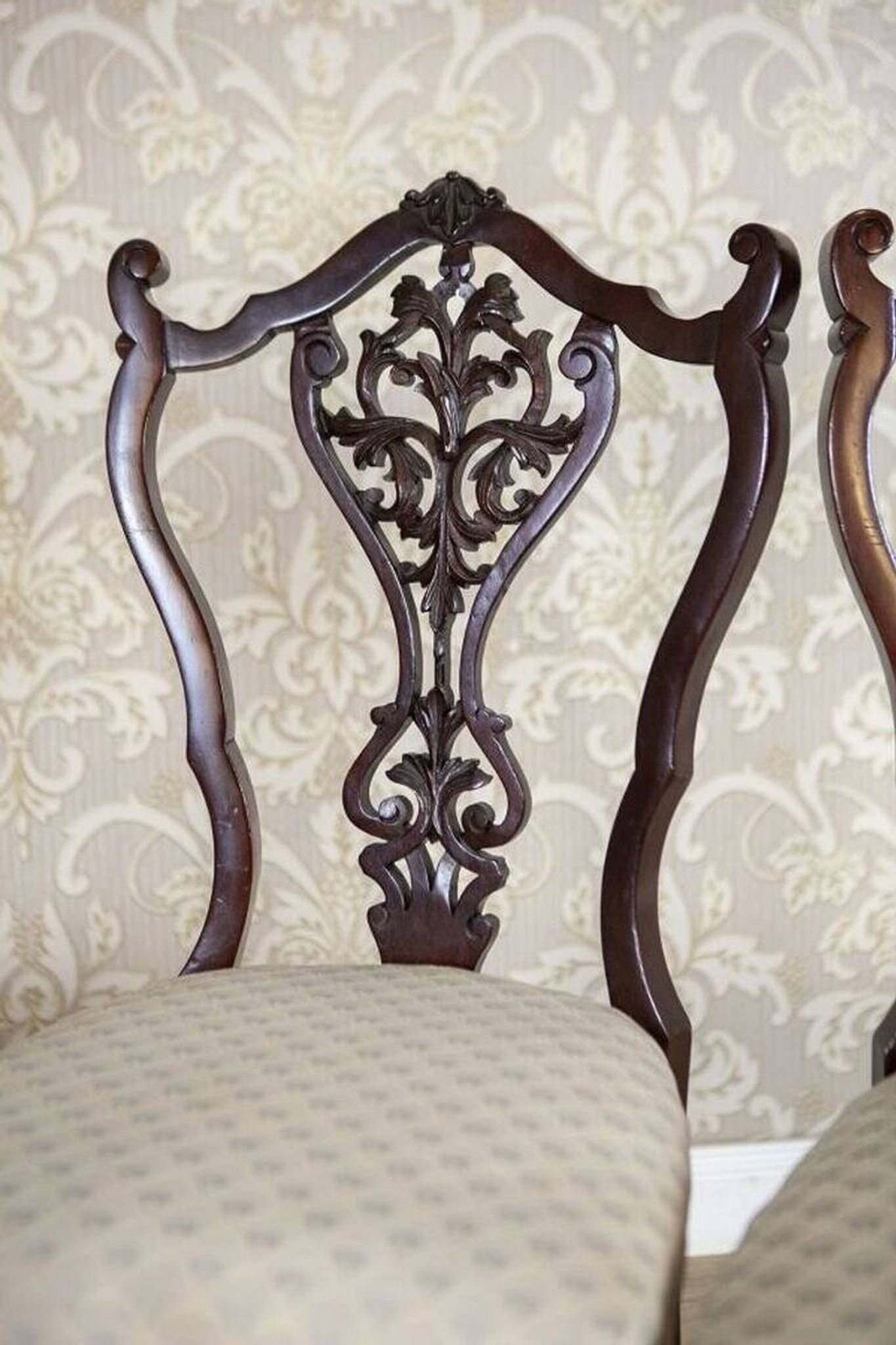 Chaises en frêne Louis XV antiques avec dossiers ajourés, ensemble de 4