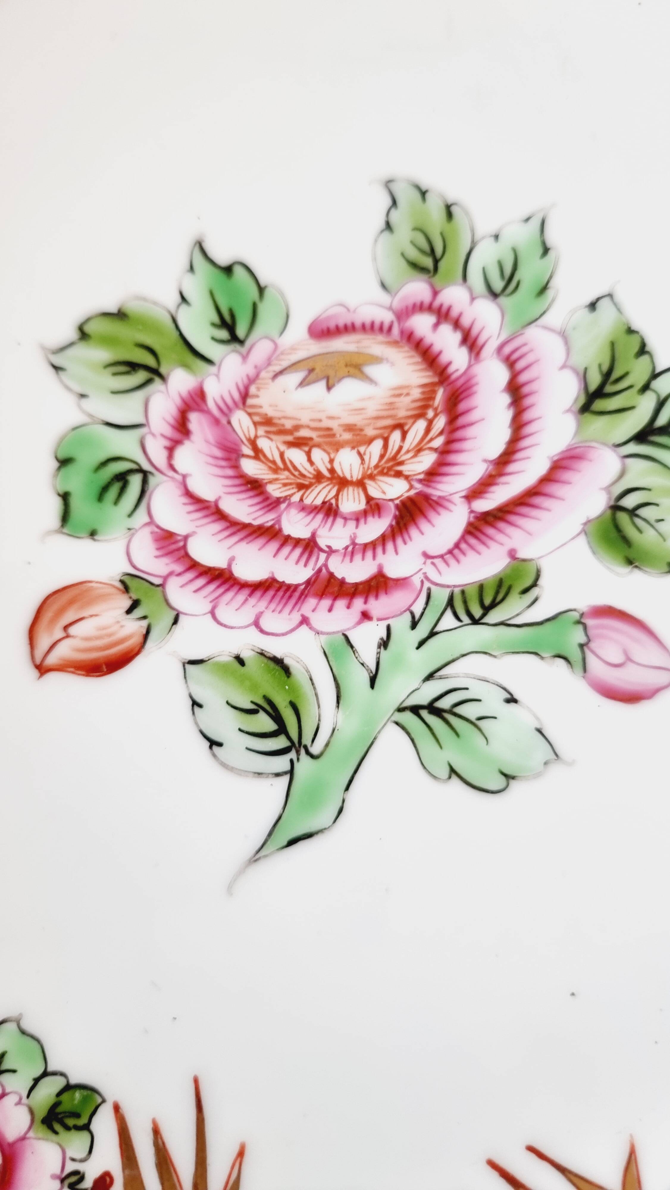 Porcelain plate from Limoges hand-decorated by A. Lanternier, from