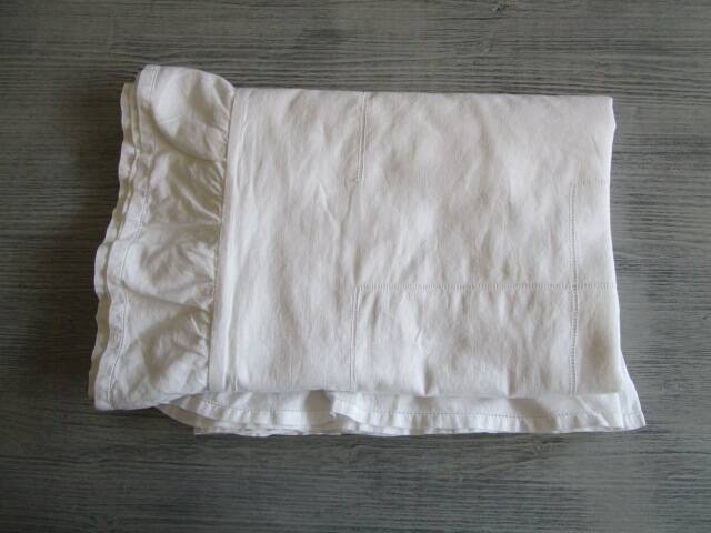 Housse d'édredon ancienne broderie de jours – 122 x 110 cm