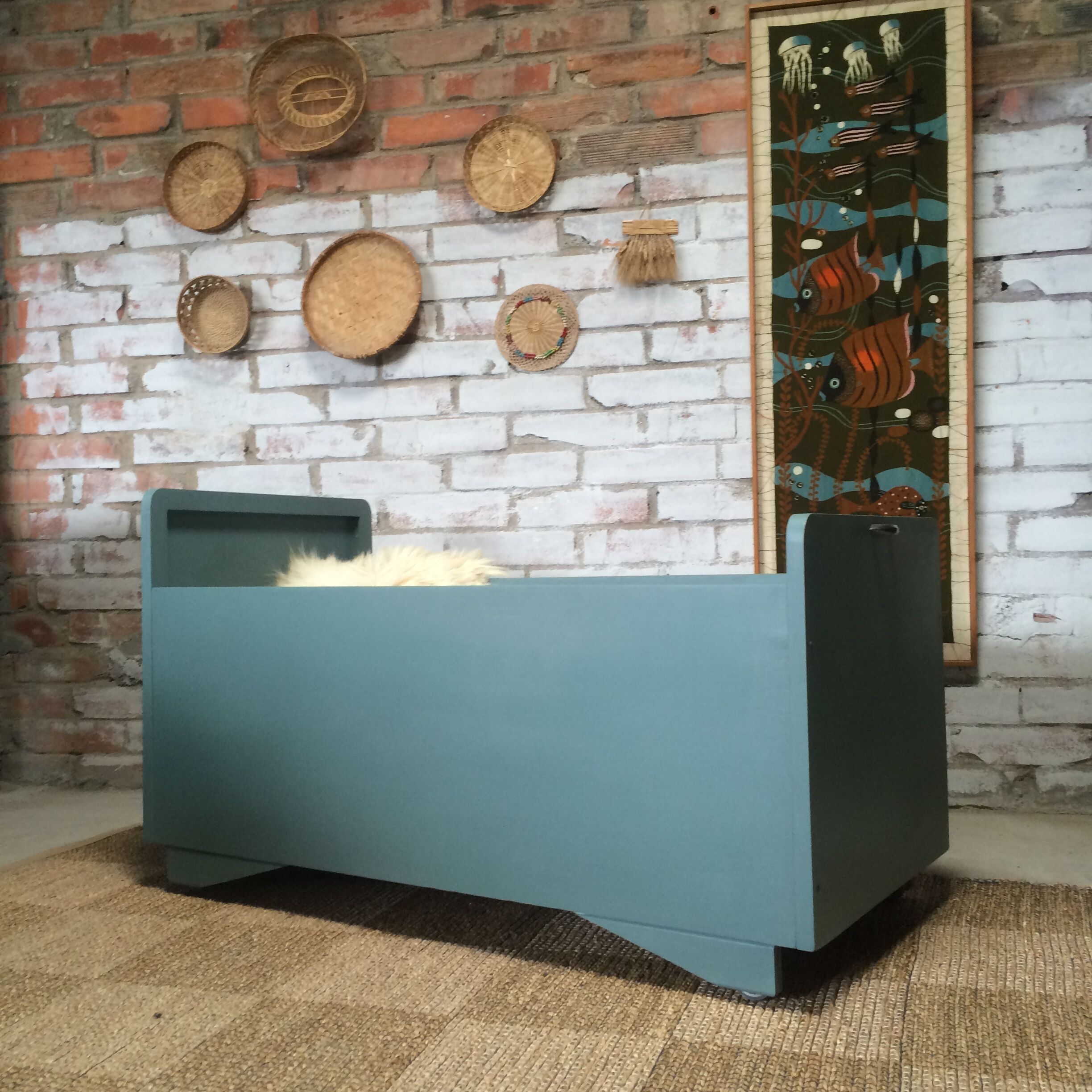 Baby bed caravan vintage 50s blue cloudy