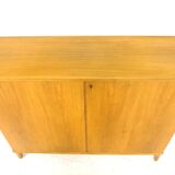 Armoire scandinave en orme Suède 1960