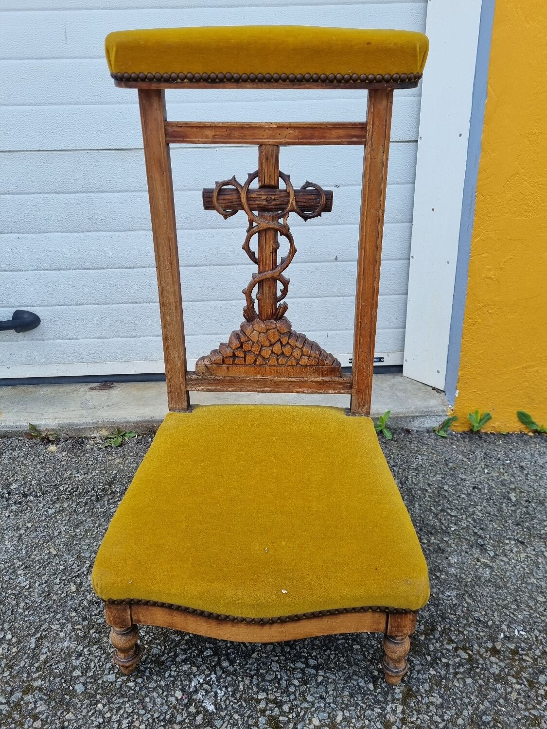 Prayer chair vintage oratory