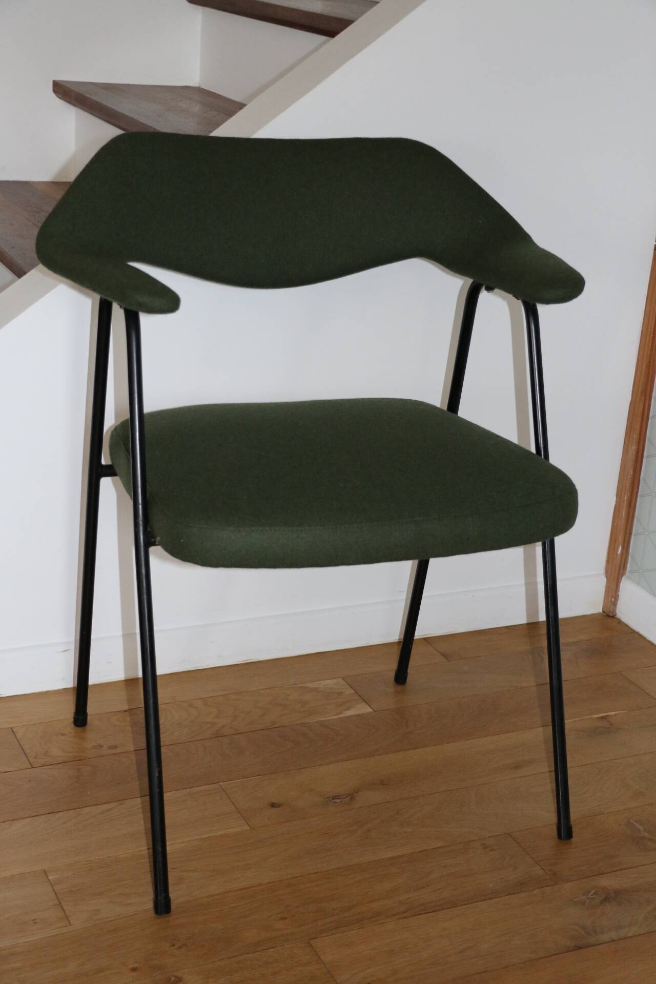 Robin Day Airborne 675 Armchair