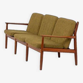 3-seater sofa by Grete Jalk for Glostrup (Denmark, 1960s).