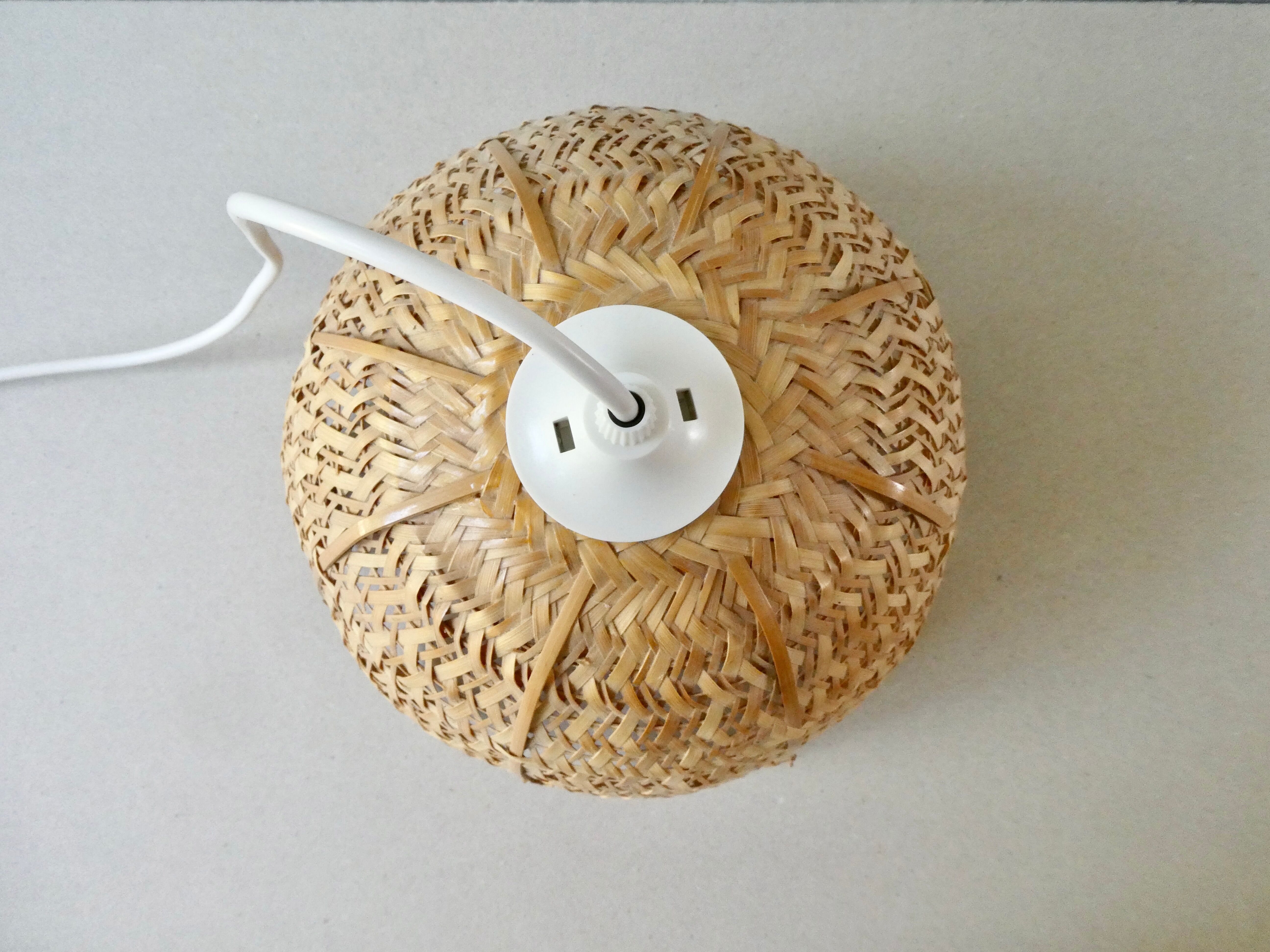 Braided rattan suspension