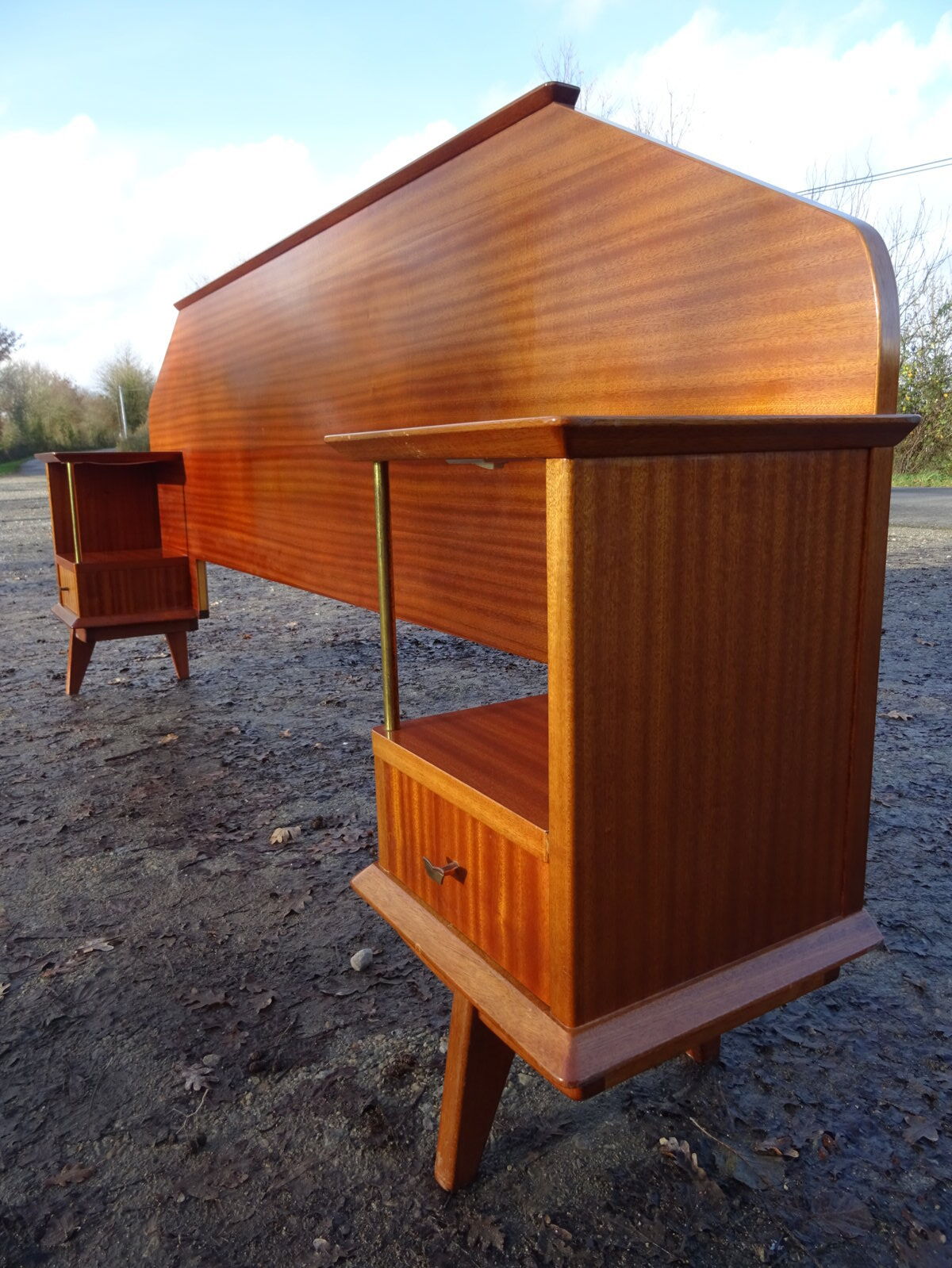 Double teak headof with bedside