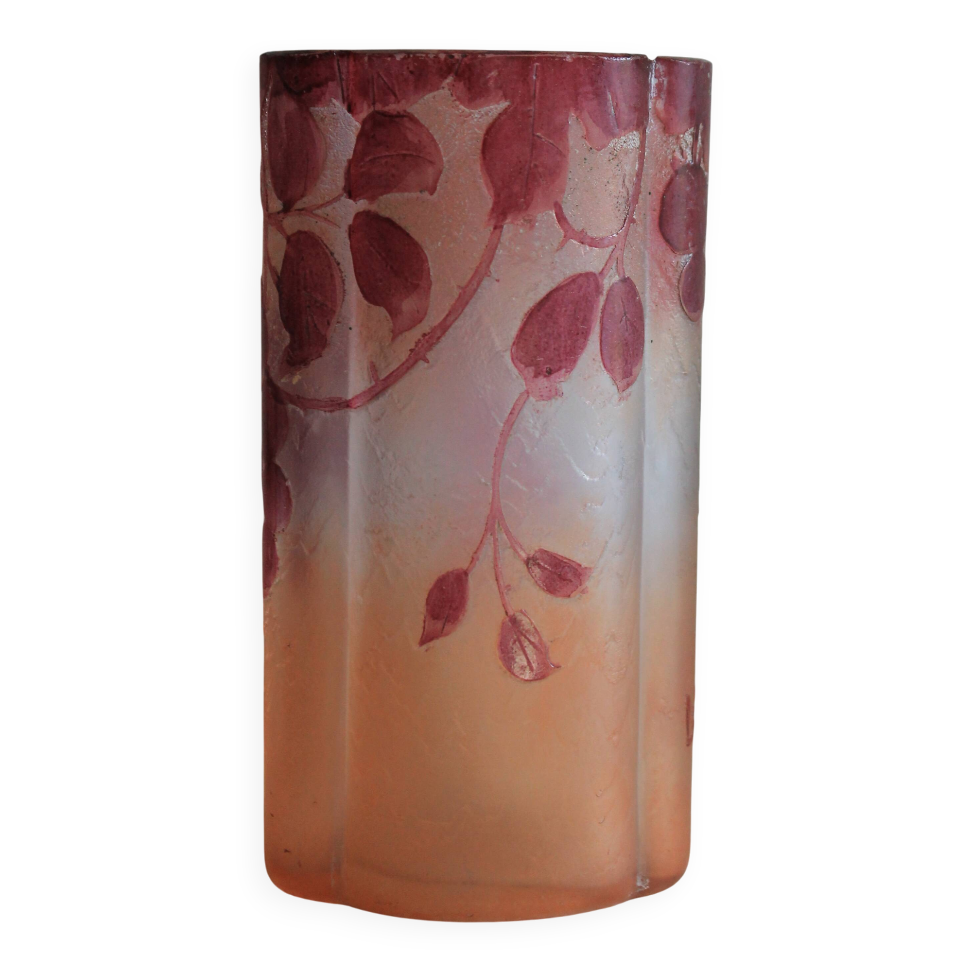 Legras quadrilobed vase from the "ruby" series in glass (1900 - 1910)