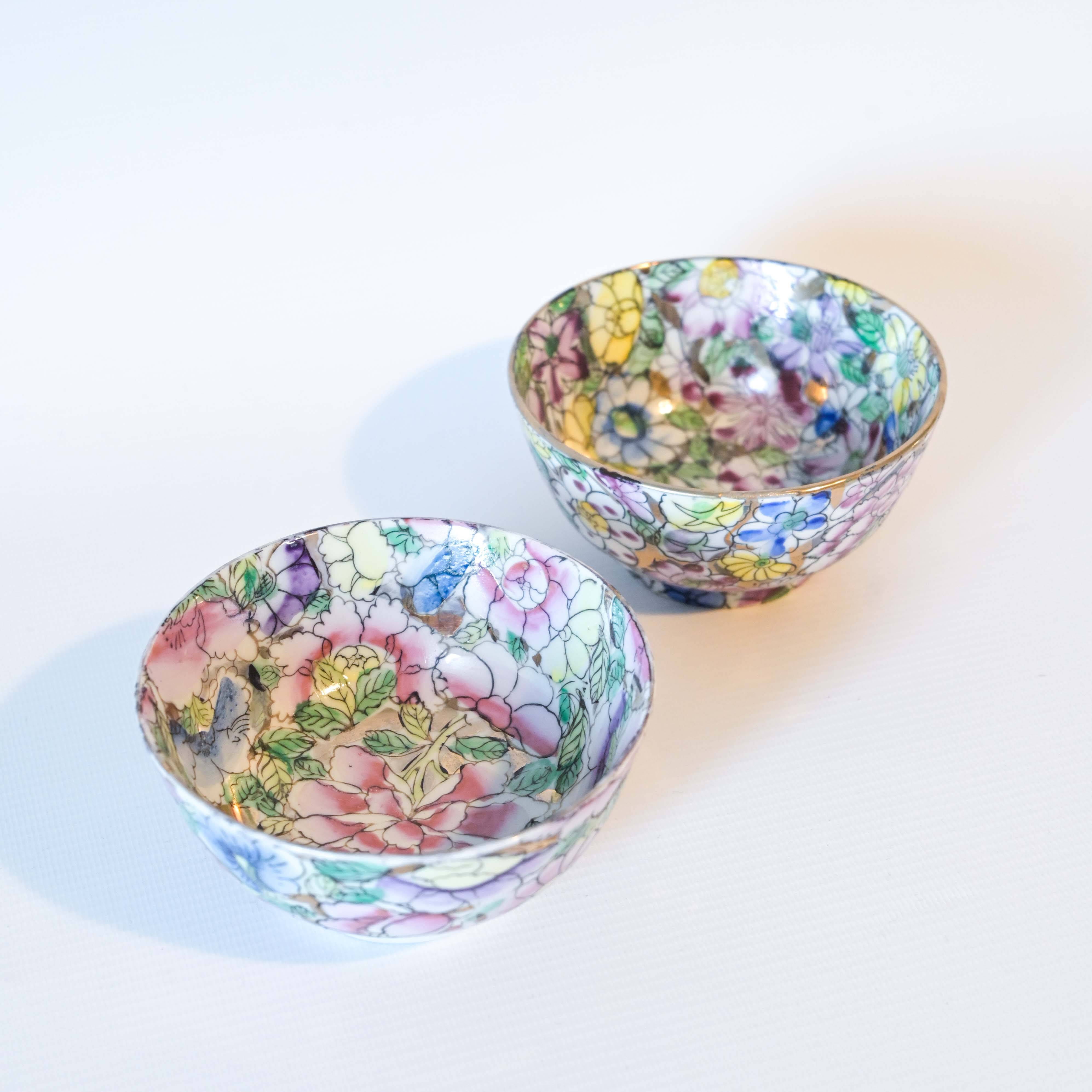 Pair of Chinese porcelain bowls with floral decoration