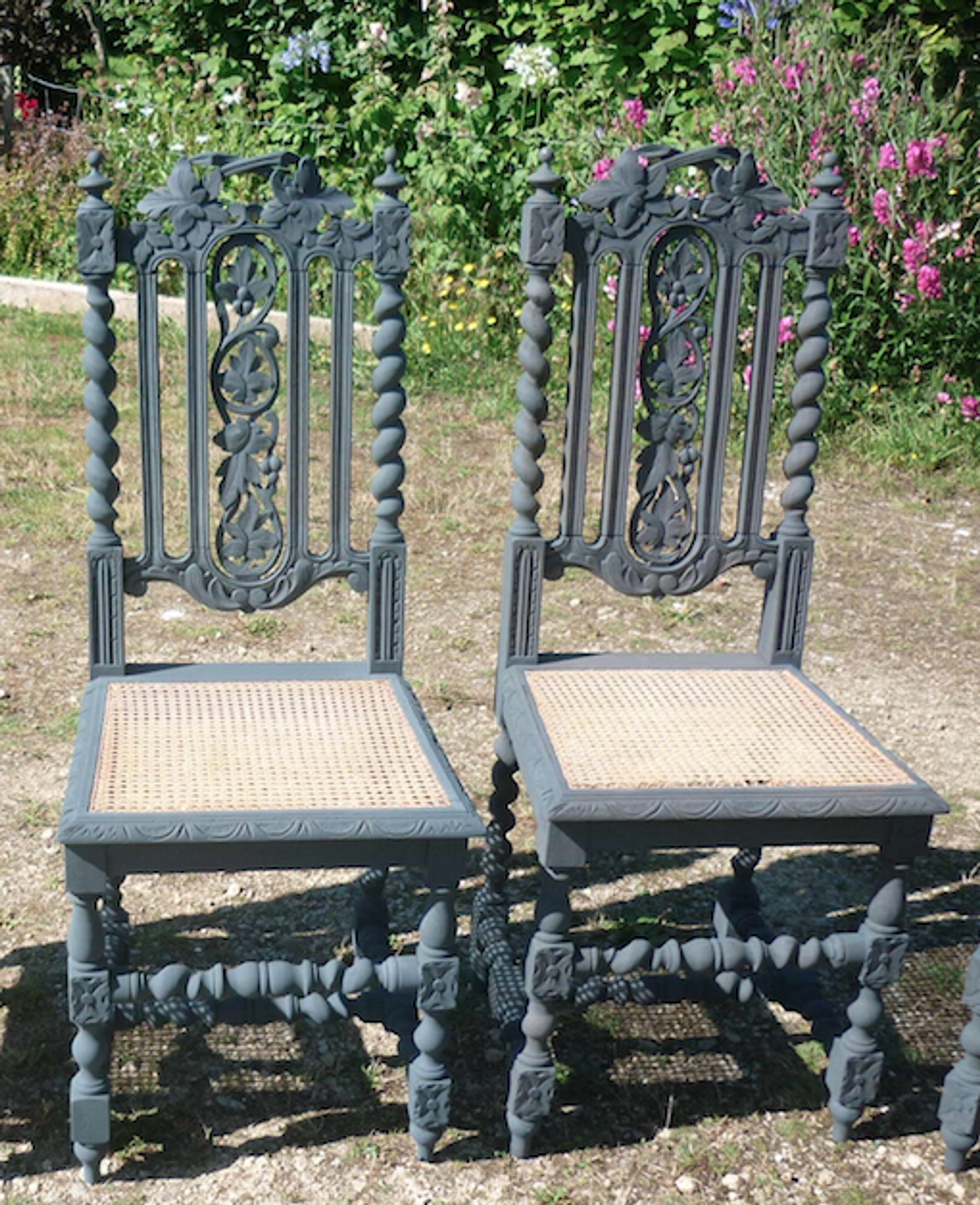Pair of 2 carved neo-Renaissance Henri II chairs