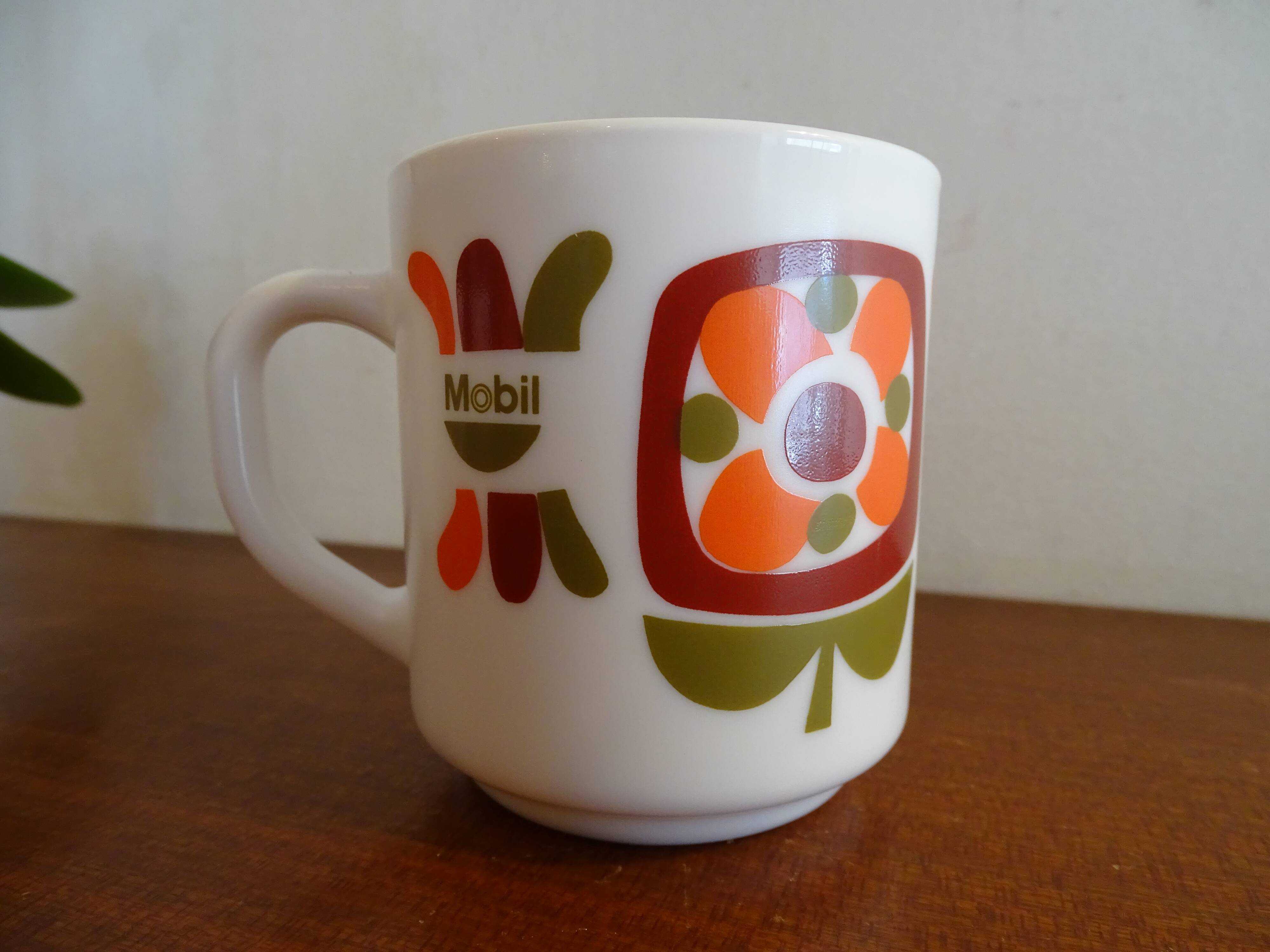 Vintage mug 1970 Mobil Arcopal