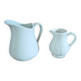2 pichets anciens en faïence blanche 