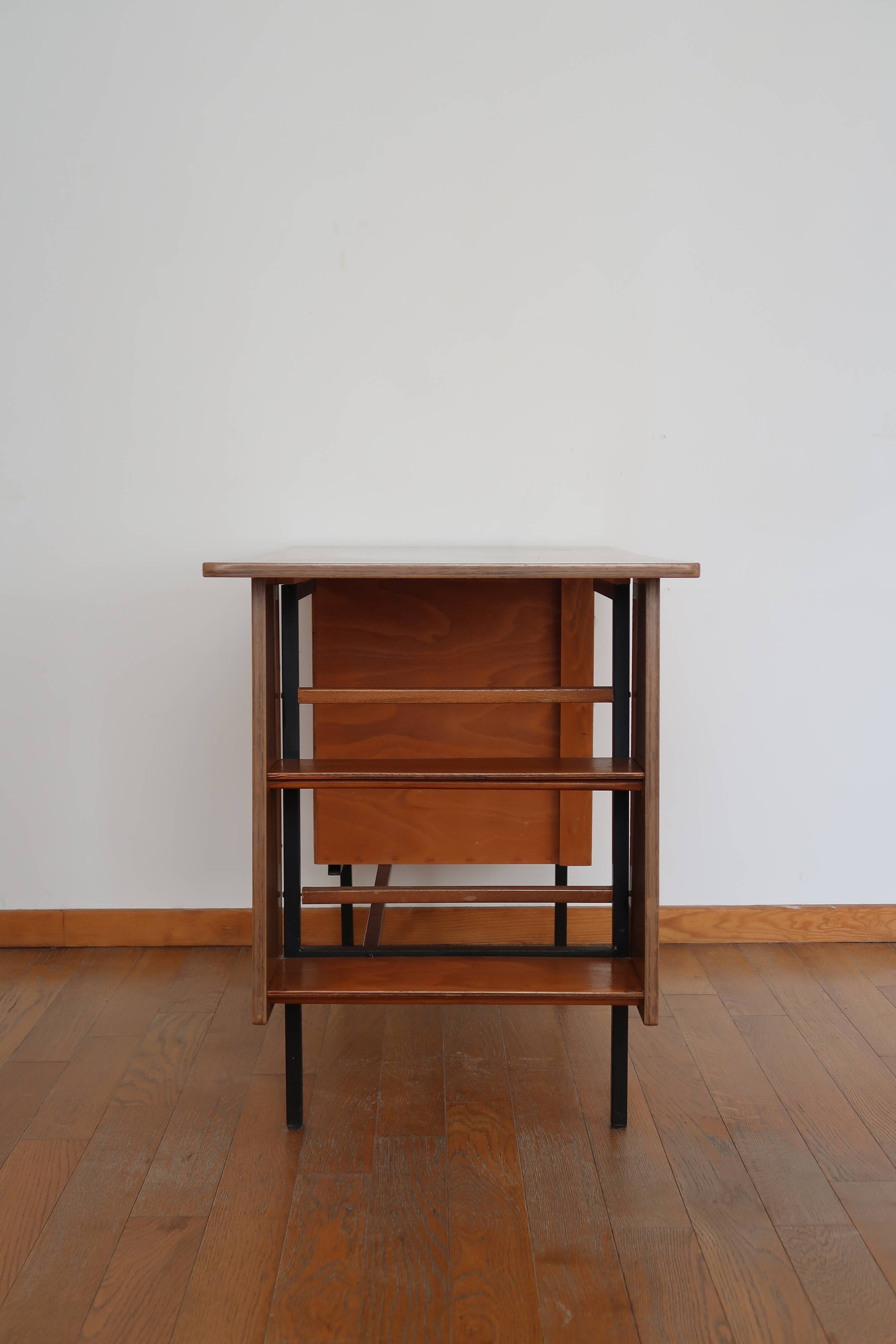 Small Danish office formica