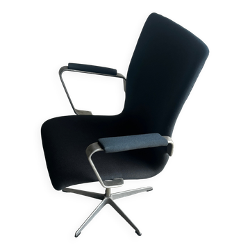 Fritz Hansen swivel office chair model Oxford by Arne Jacobsen – 1970s