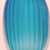 Vase en verre turquoise ancien