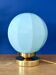 Lampe à poser globe vintage art déco en opaline bleue