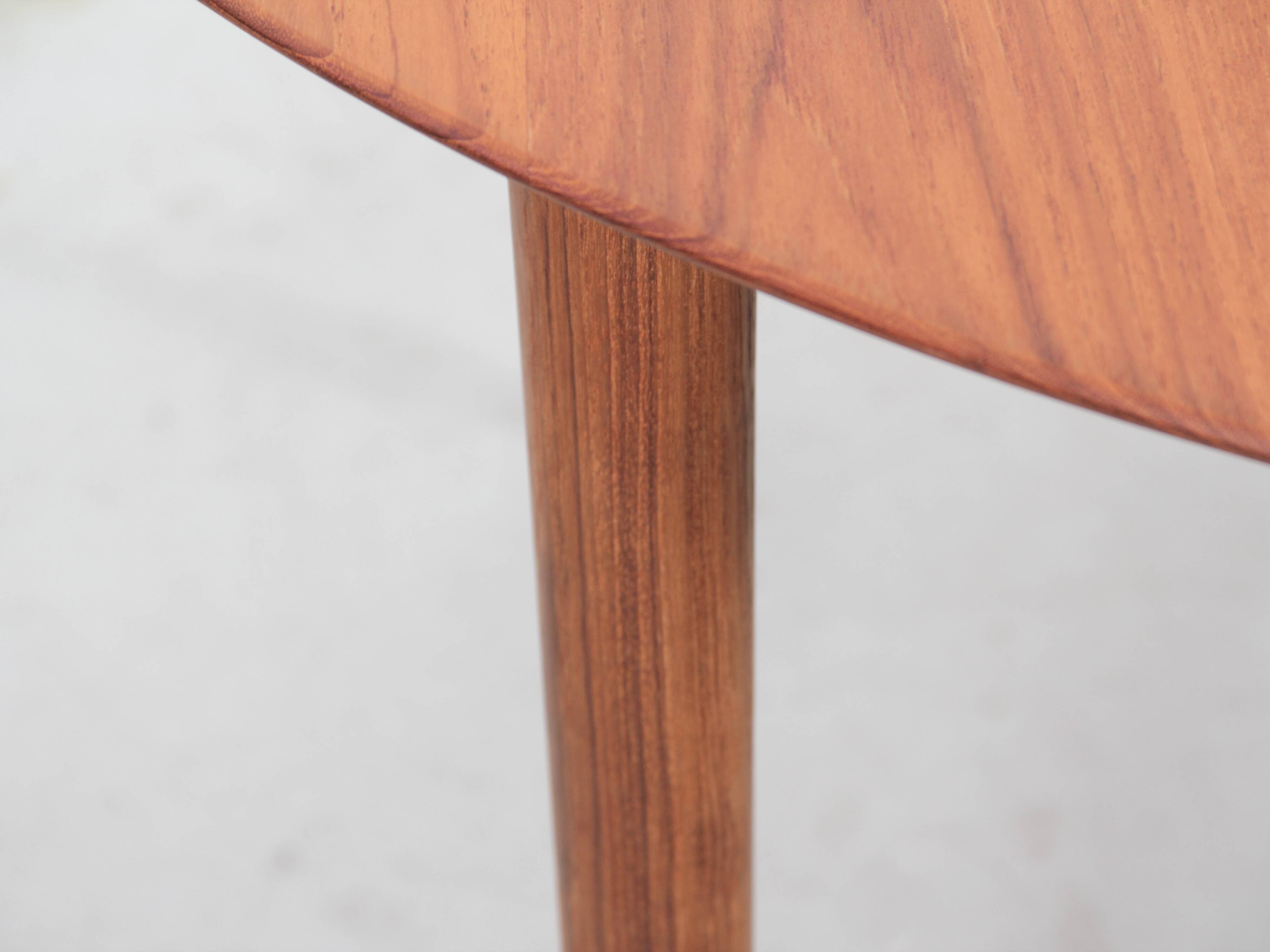 Scandinavian dining table in solid teak model 311