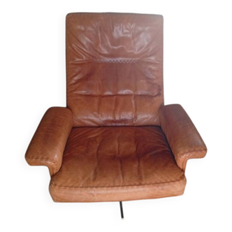 Swivel armchair from Sede