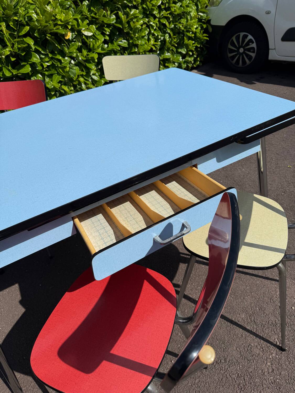 Vintage 70s Formica chair with table
