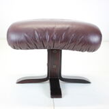 Scandinavian Leather Armchairs / Lounge Chairs, With footres 1970s, Finland