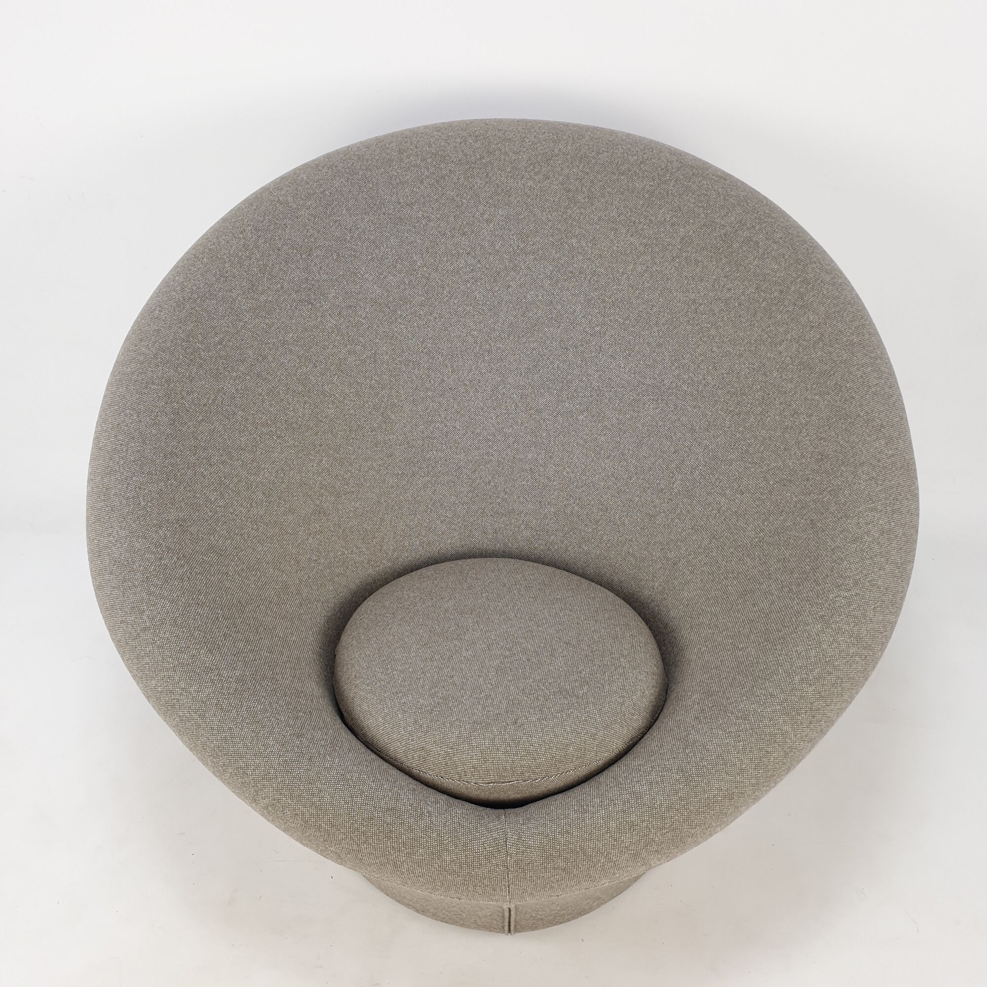 Big Mushroom armchair by Pierre Paulin for Artifort