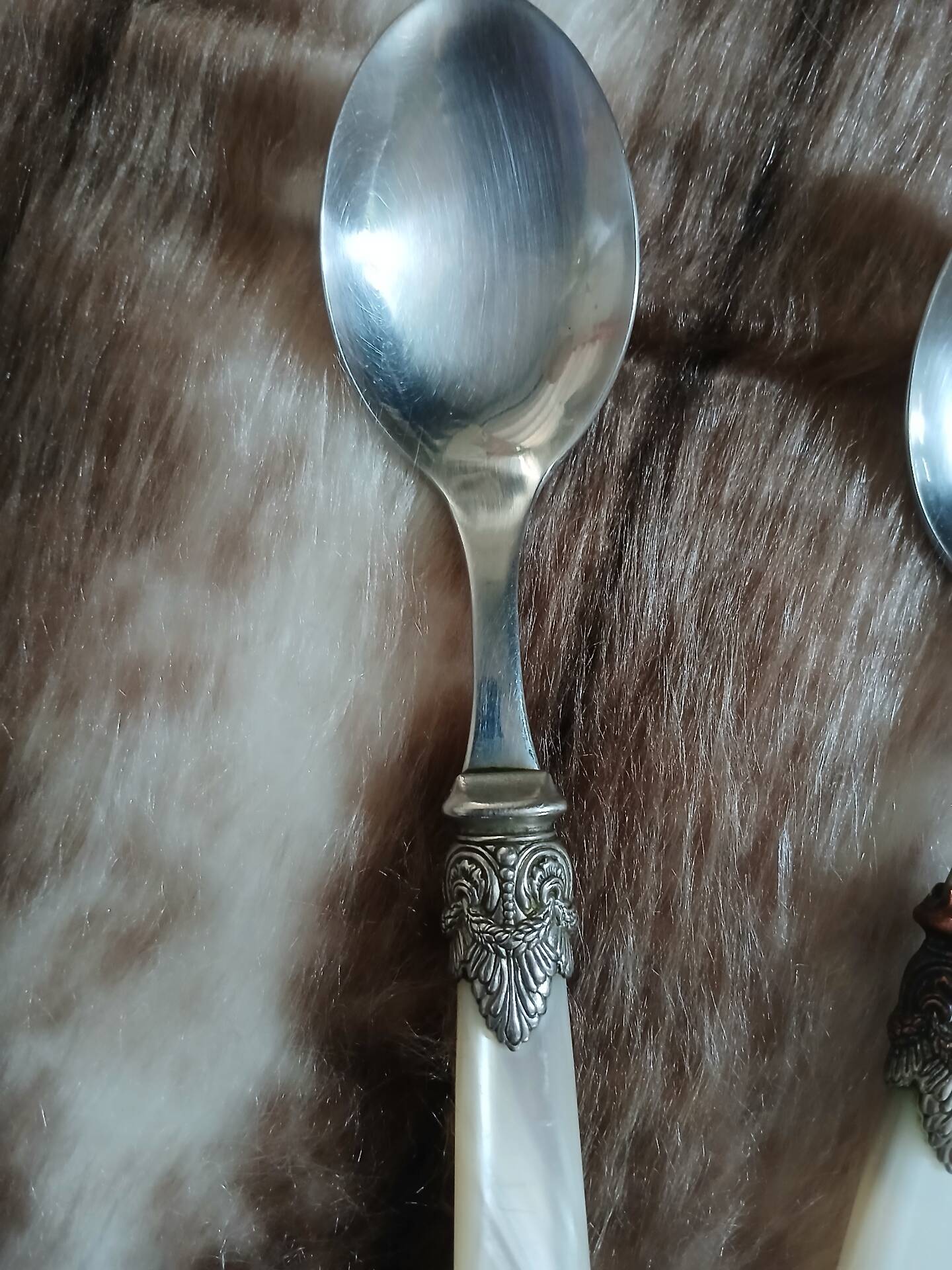 8 antique place settings