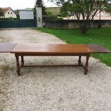 Farmhouse table