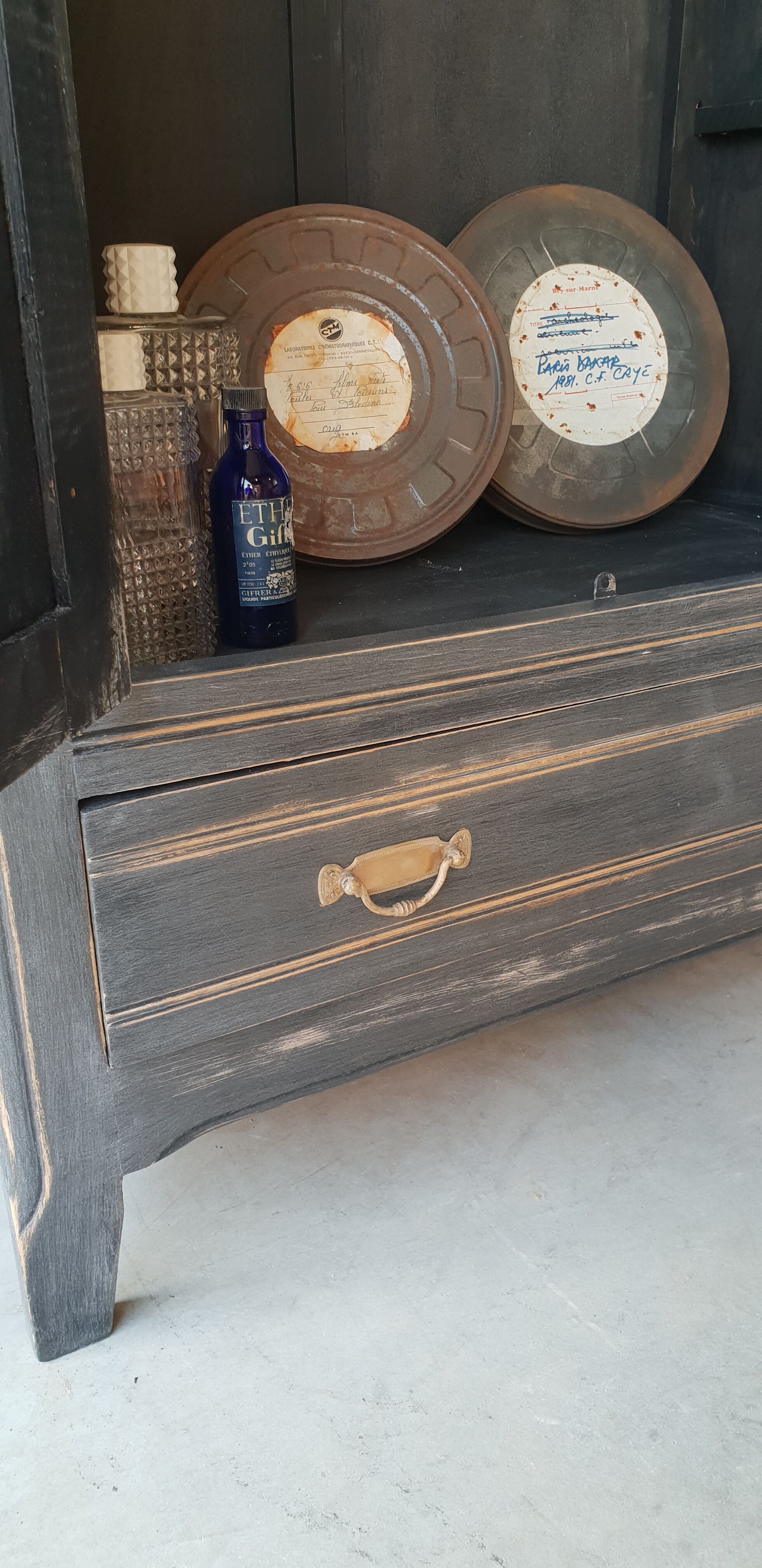 Armoire parisienne  vintage