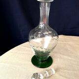 Carafe liquor service with 9 two-tone glasses