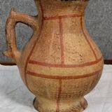 Poterie traditionnelle kabyle / berbère en terre cuite ornée de motifs