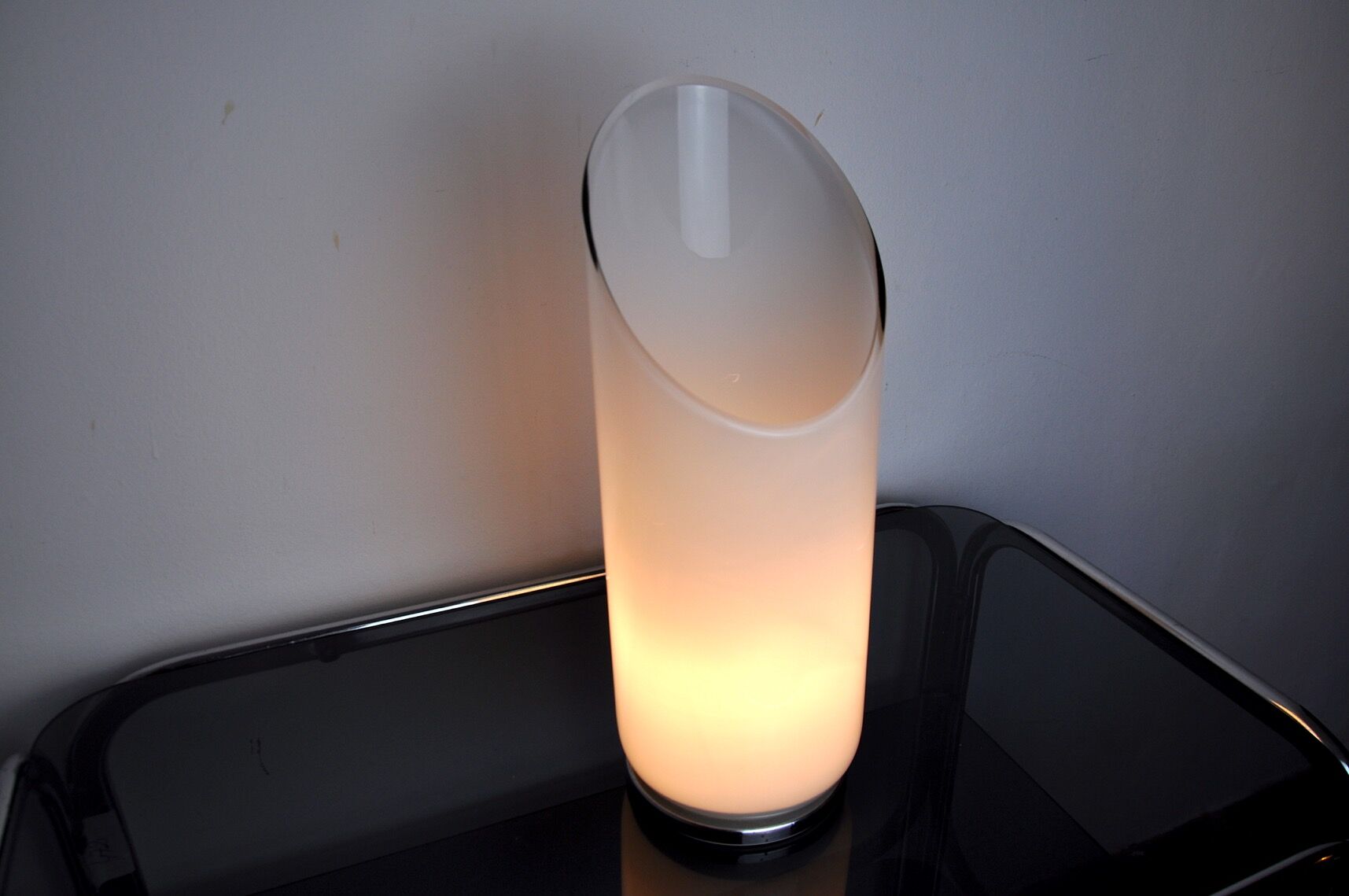 Lampe Tubulaire par Murano Mazzega, verre opaque, Italie, 1960