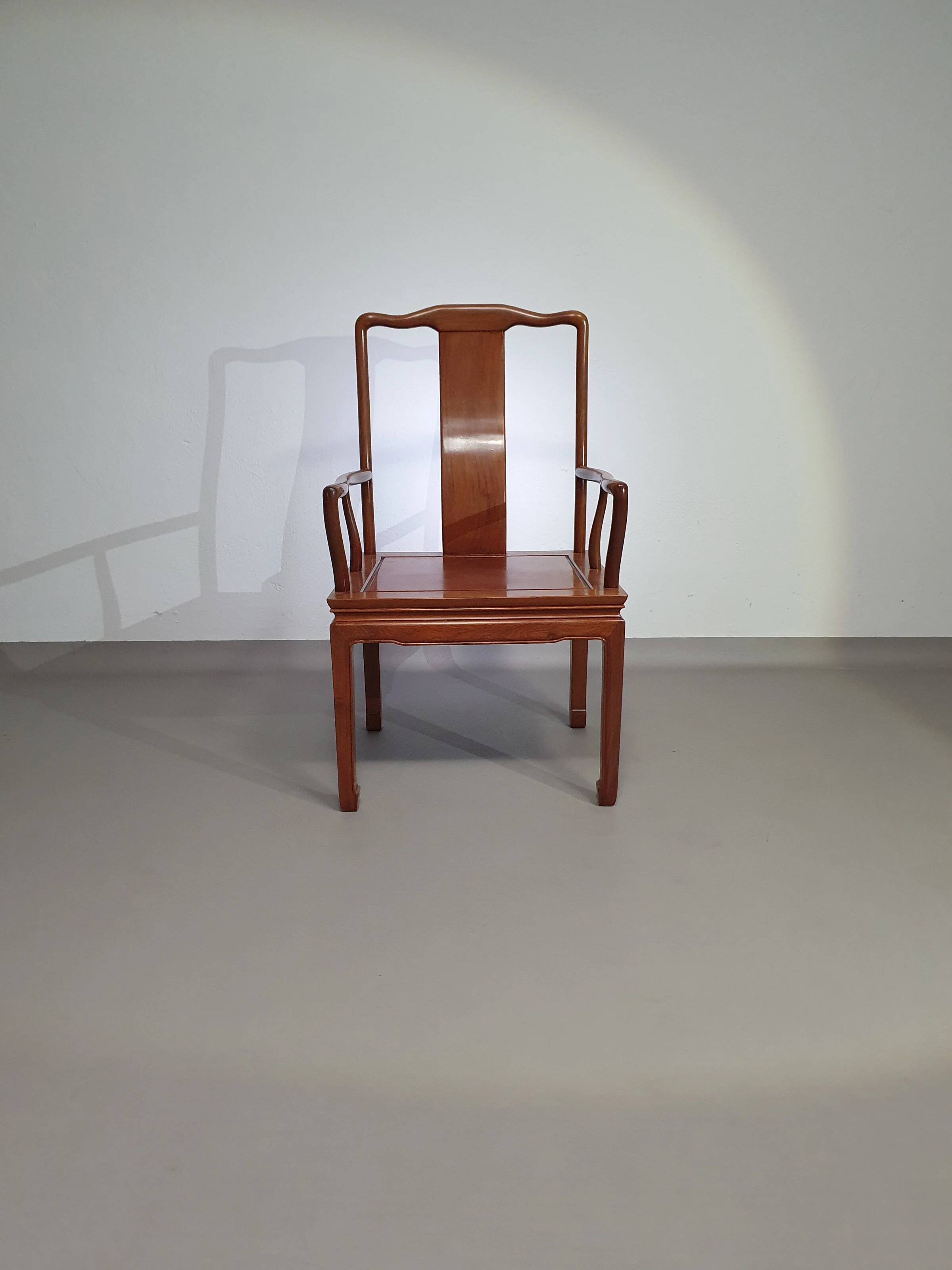 Vintage Chinese Ming rosewood chair