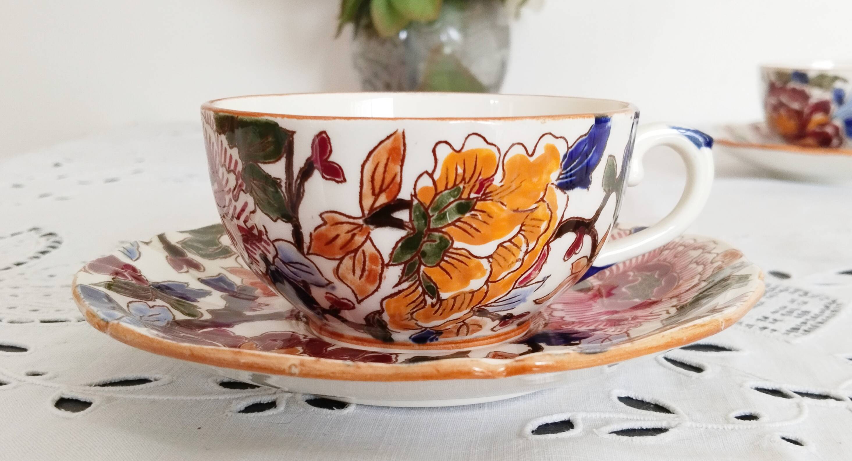 Gien earthenware coffee cups, "peonies" motif, tea cup