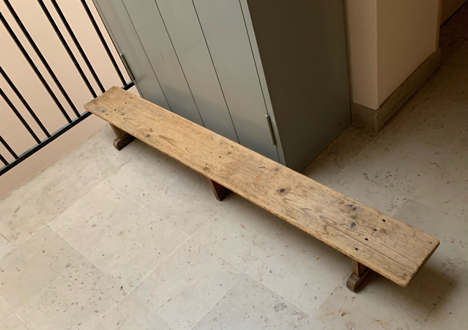 Banc ancien en bois