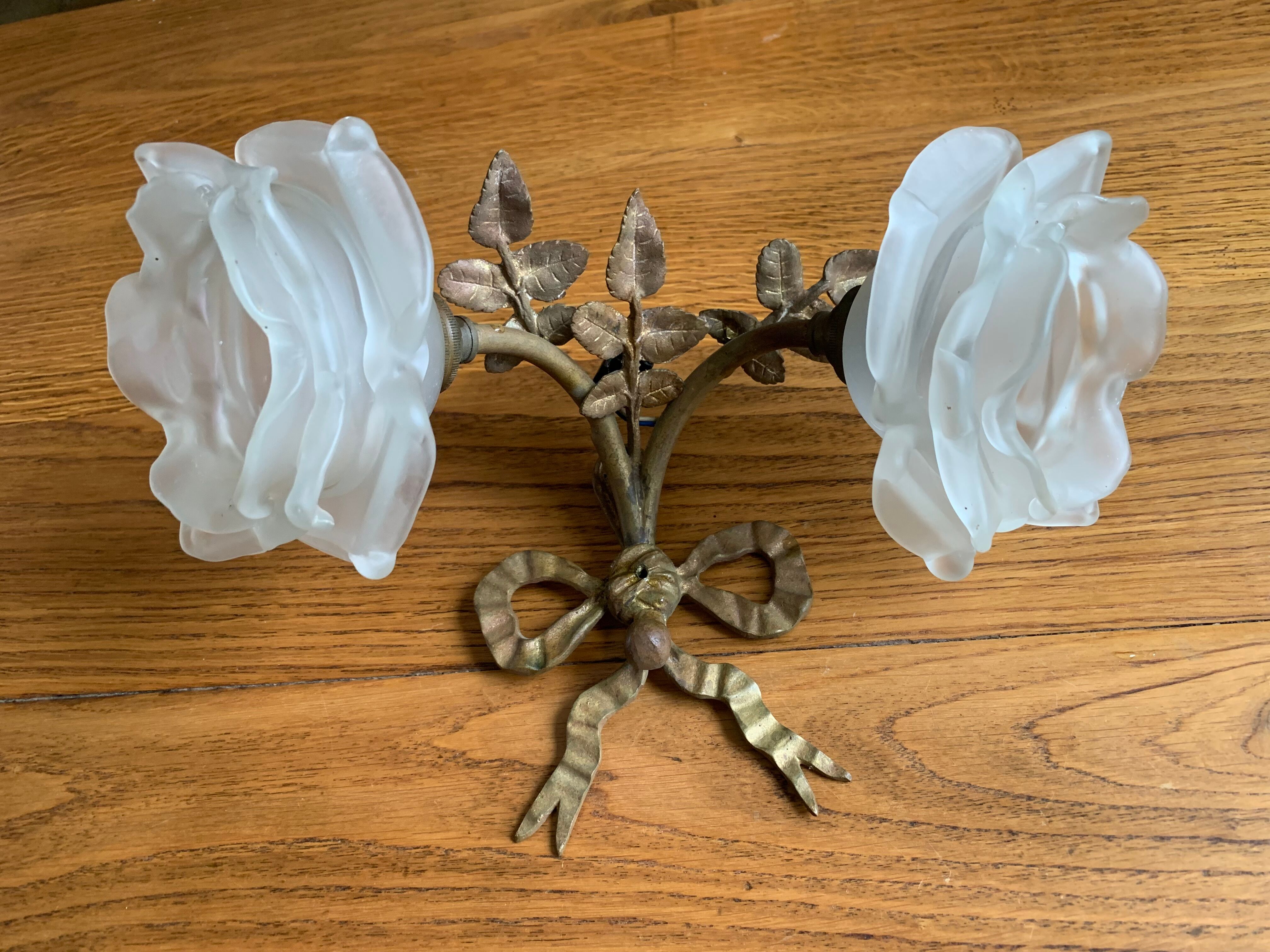 Set of 2 golden knot sconces