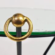 Table d'appoint miroir française milieu du siècle, style Jacques Adnet, laiton, années 1950
