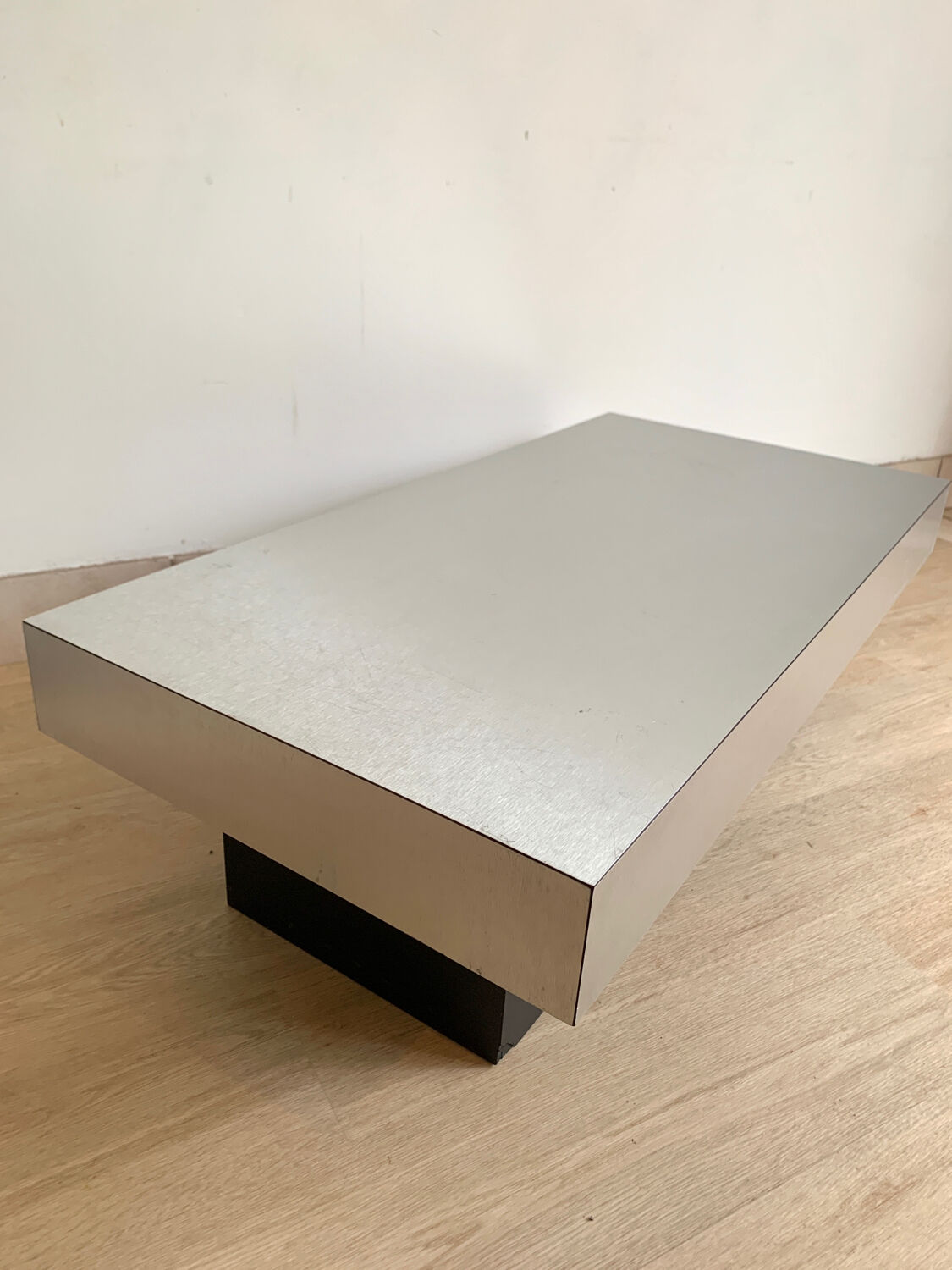 70s coffee table in brushed aluminum