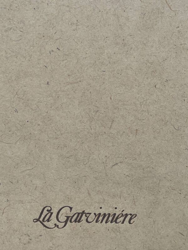 Grand miroir moulure bois nature, réhaut filet or, miroir biseauté, (La Gatvinière)