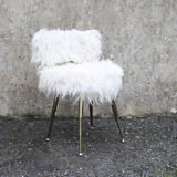 Vintage chair in white moumoute
