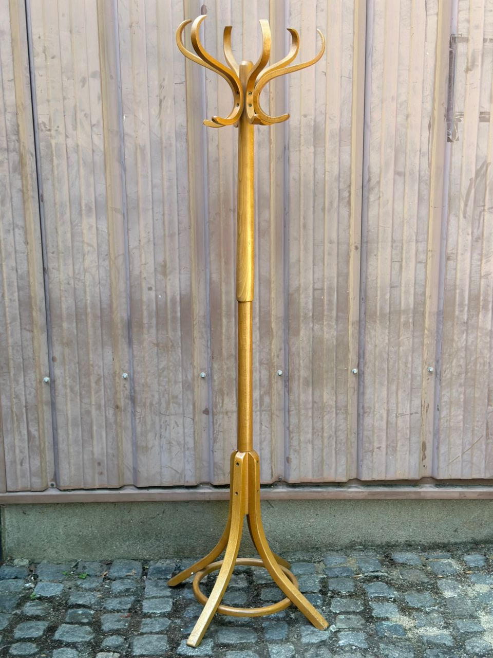 Parrot coat rack in Thonet style, made of solid wood from the 1970s.